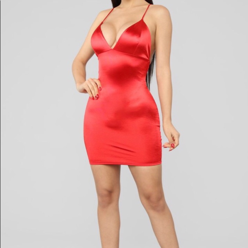 Satin Red Dress Fashion Nova size Large BRAND NEW